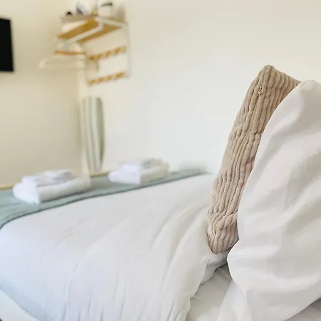 Atlantic Attic Double Room With Shared Bathroom-3